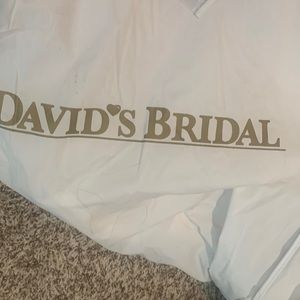 This dress is extremely perfect condition. There’s no dirt on the bottom at all